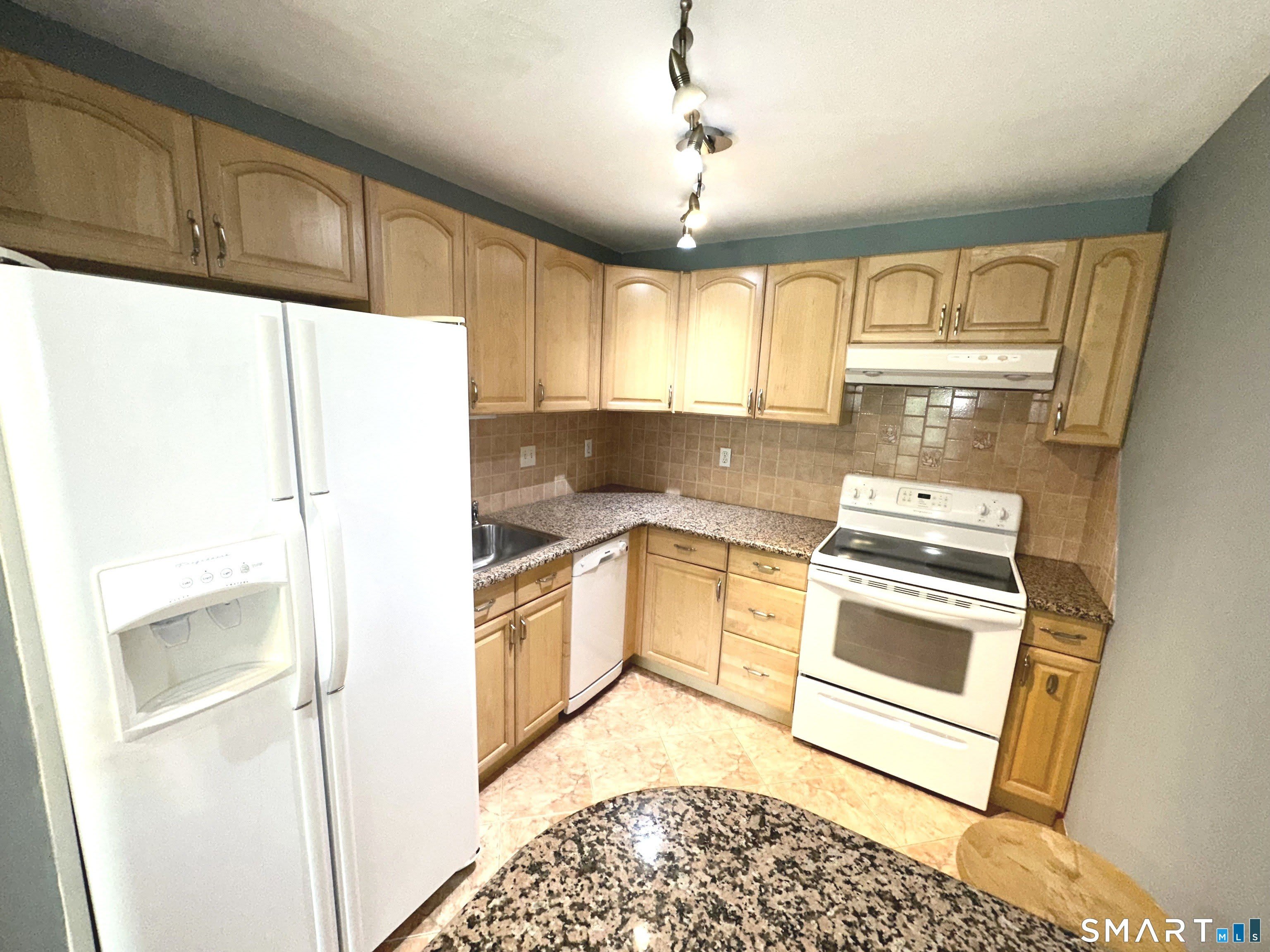 308 Meadowside Road – photo 3