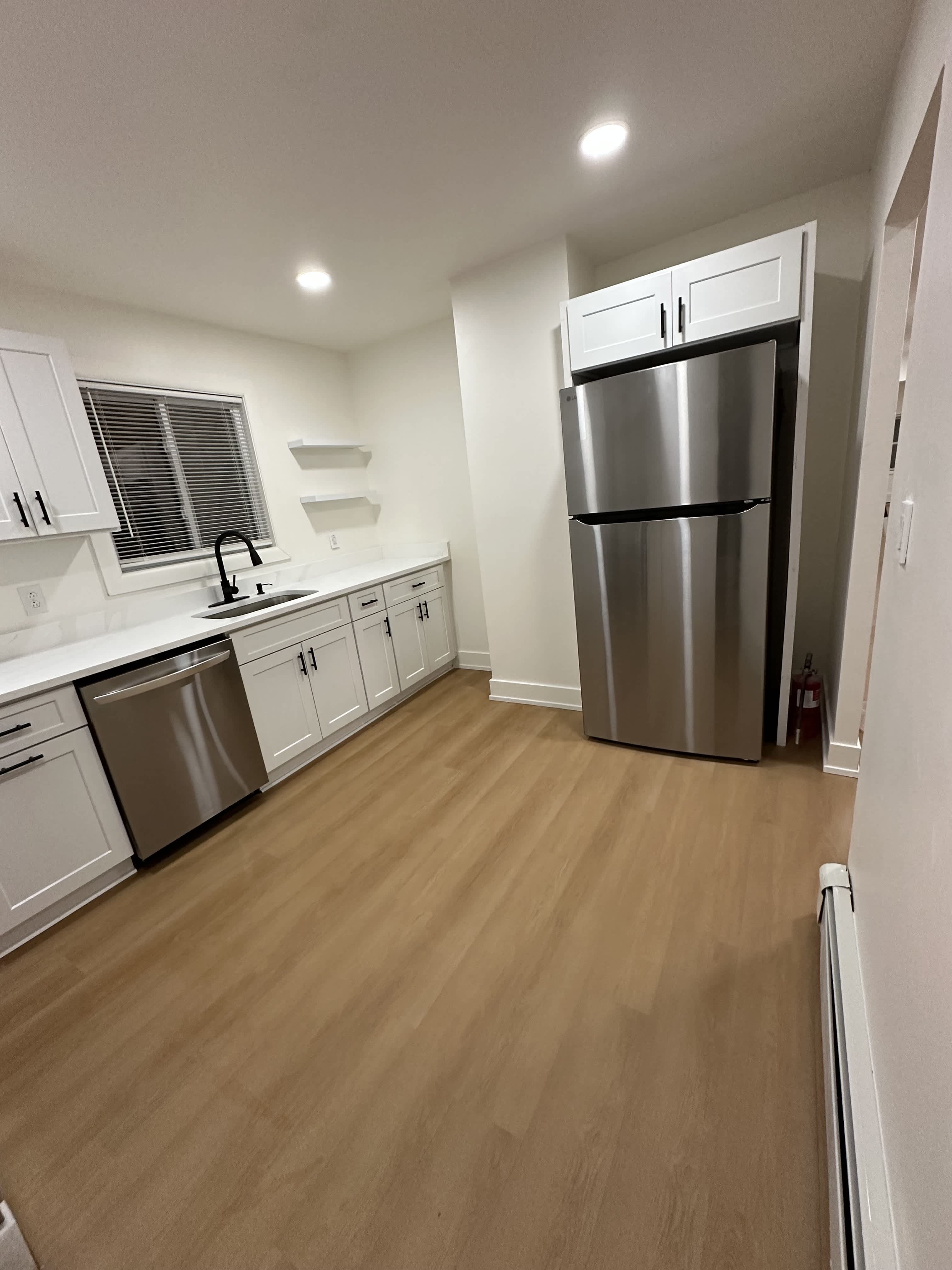 663 Bernon Street – photo 3