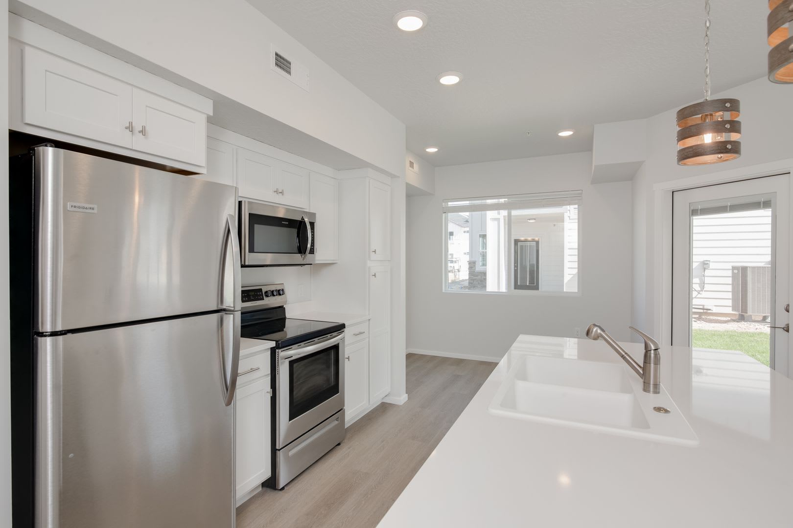 Now Leasing! Brand New, Location, Community, Quality Living! – photo 4