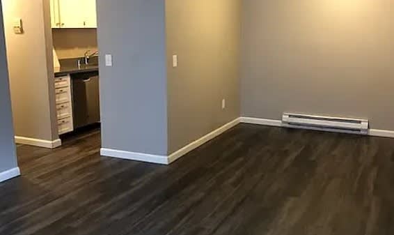 Emerald Place Apartments – photo 2