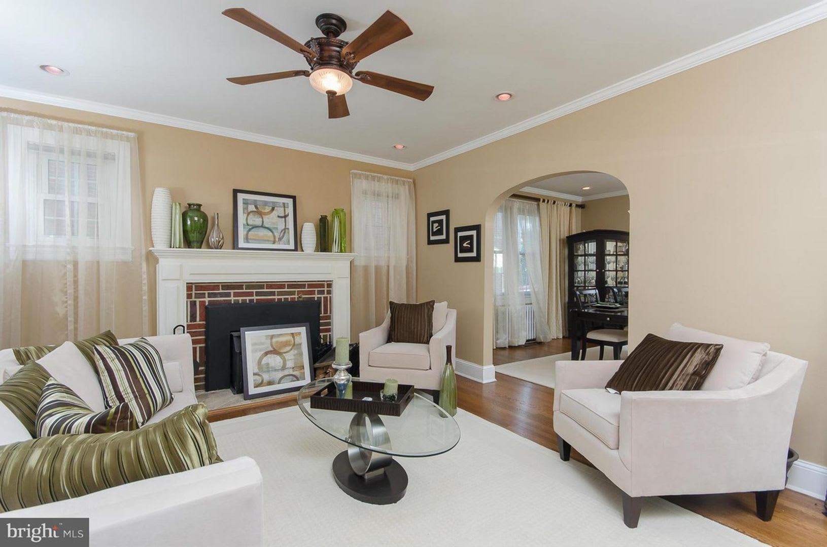 Spacious 4-level detached home – photo 3