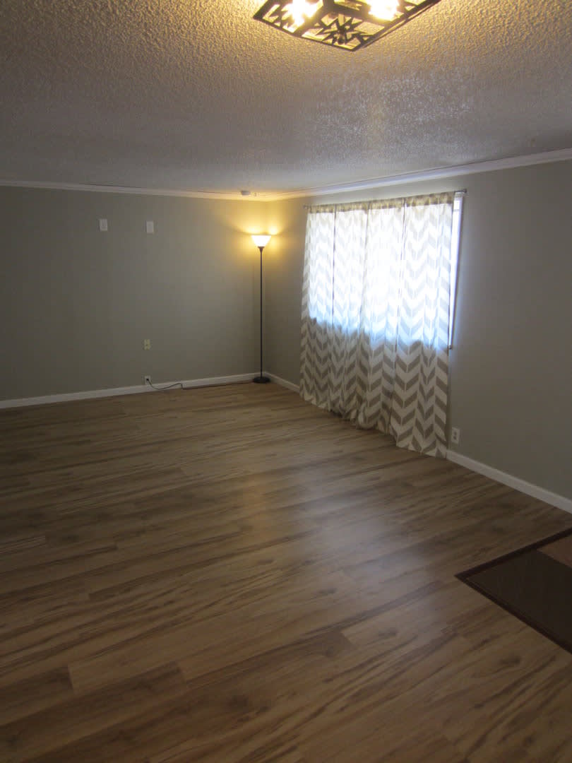 1465 2Br 1Ba House Pet Friendly Ranch Style Home Near Memorial Park – photo 4