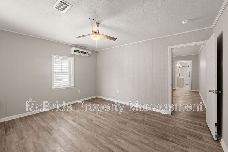 1918 Walker Street – photo 5