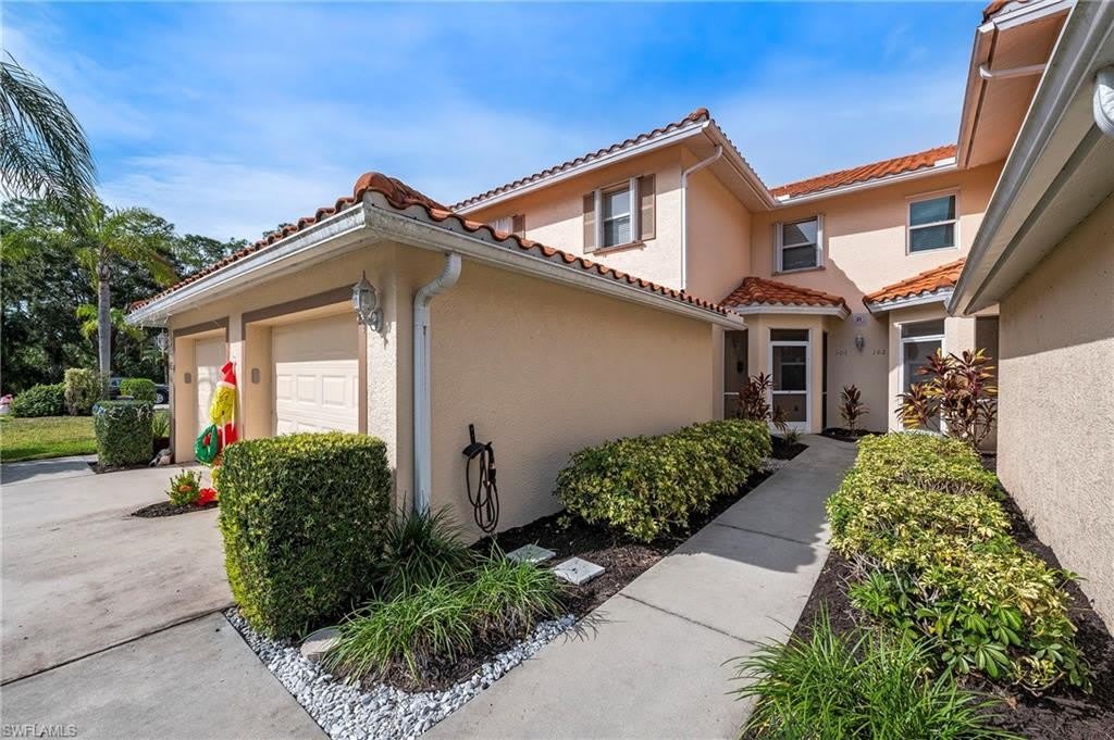 465 Robin Hood Cir – photo 4