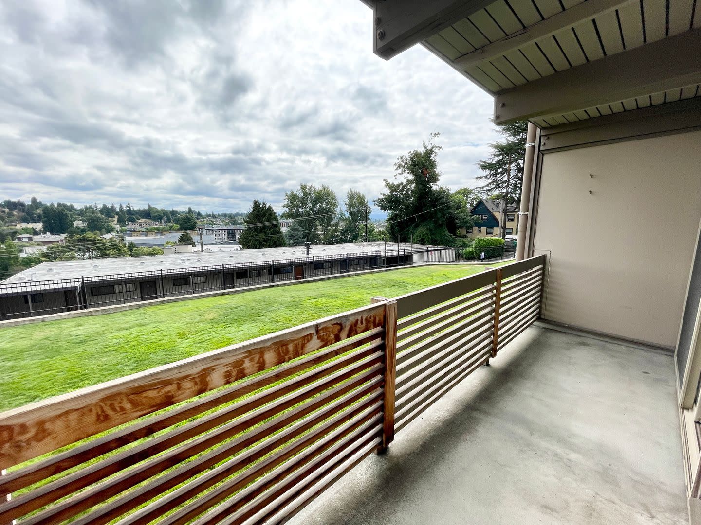 Village Vista Apartments – photo 2