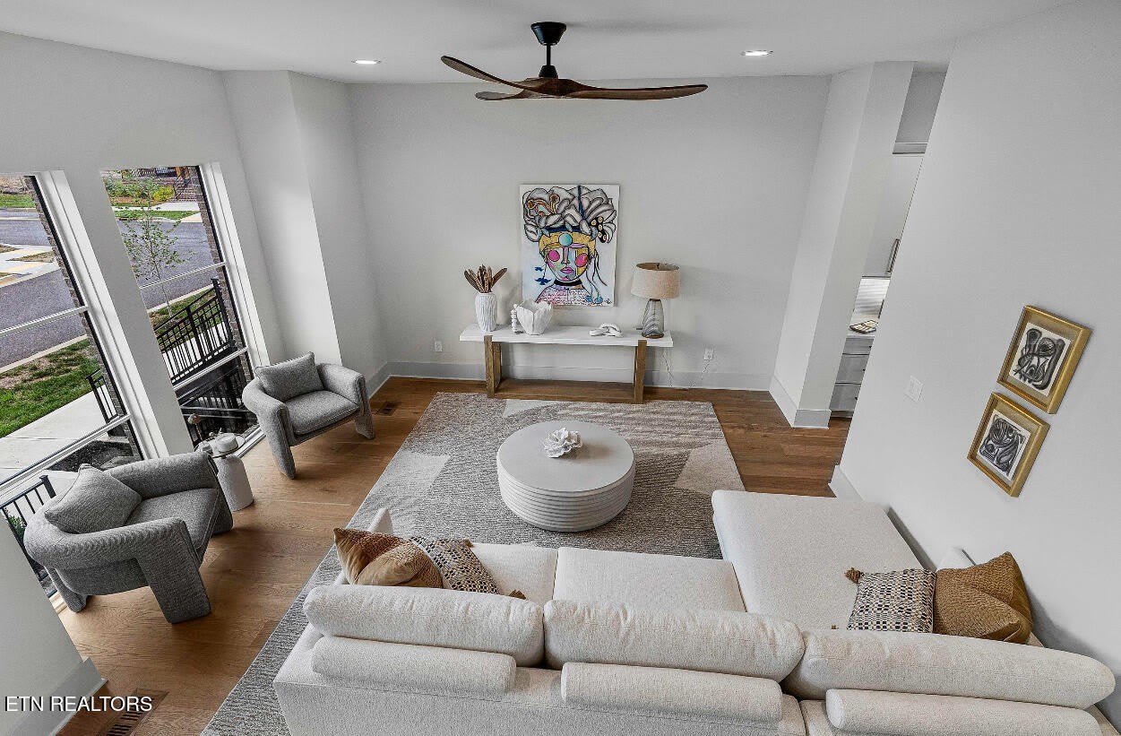 9406 Horizon Drive – photo 5