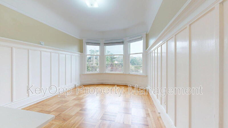 1112 Lake Street – photo 1