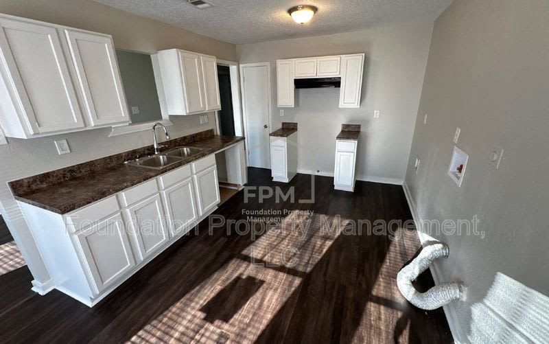 3791 Black Forest Drive – photo 4