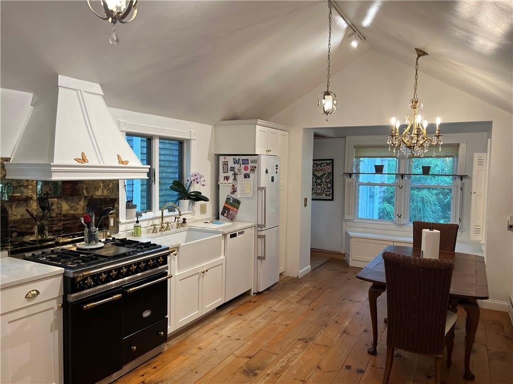 49 Sanford Avenue – photo 5