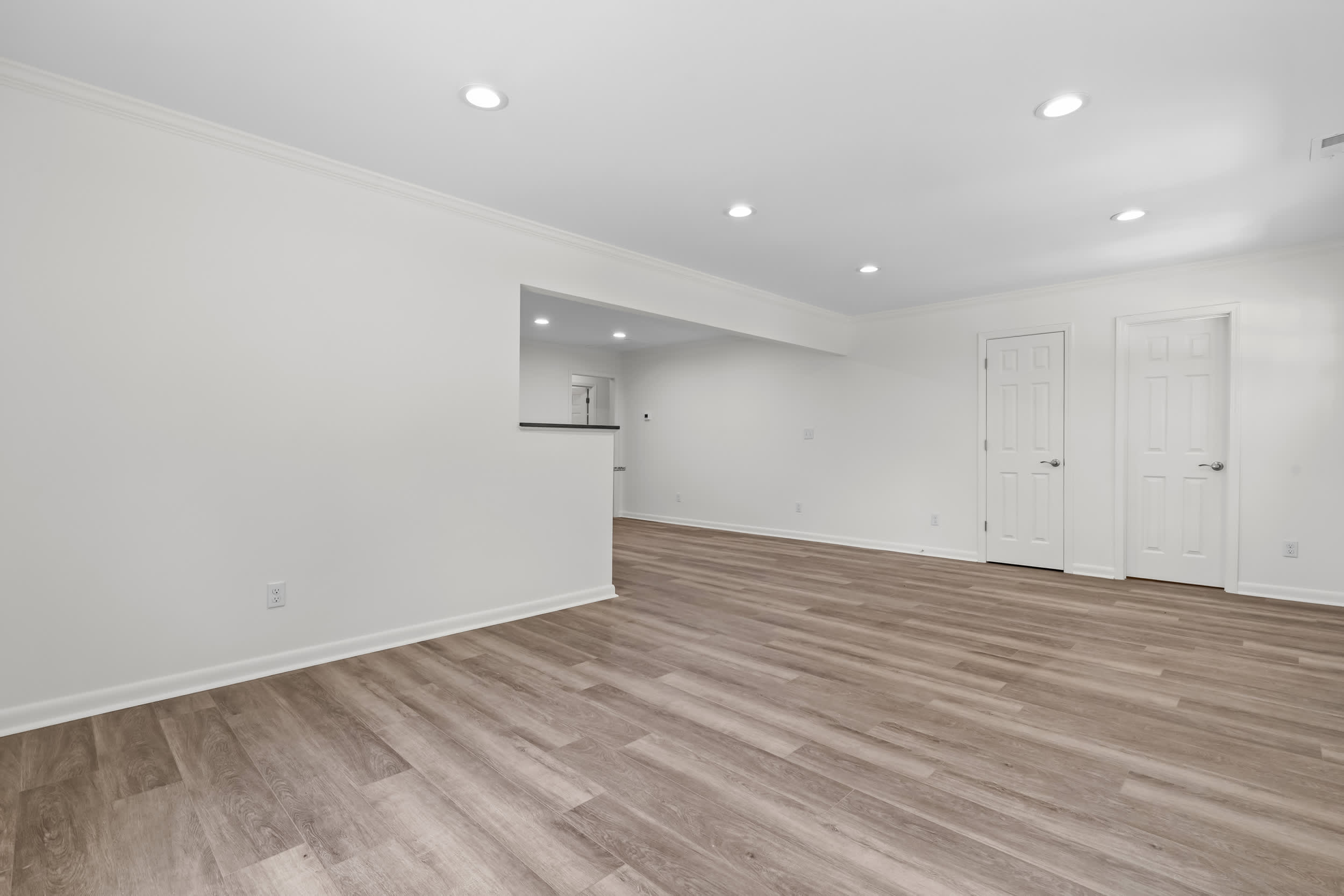 320 Clay St – photo 4