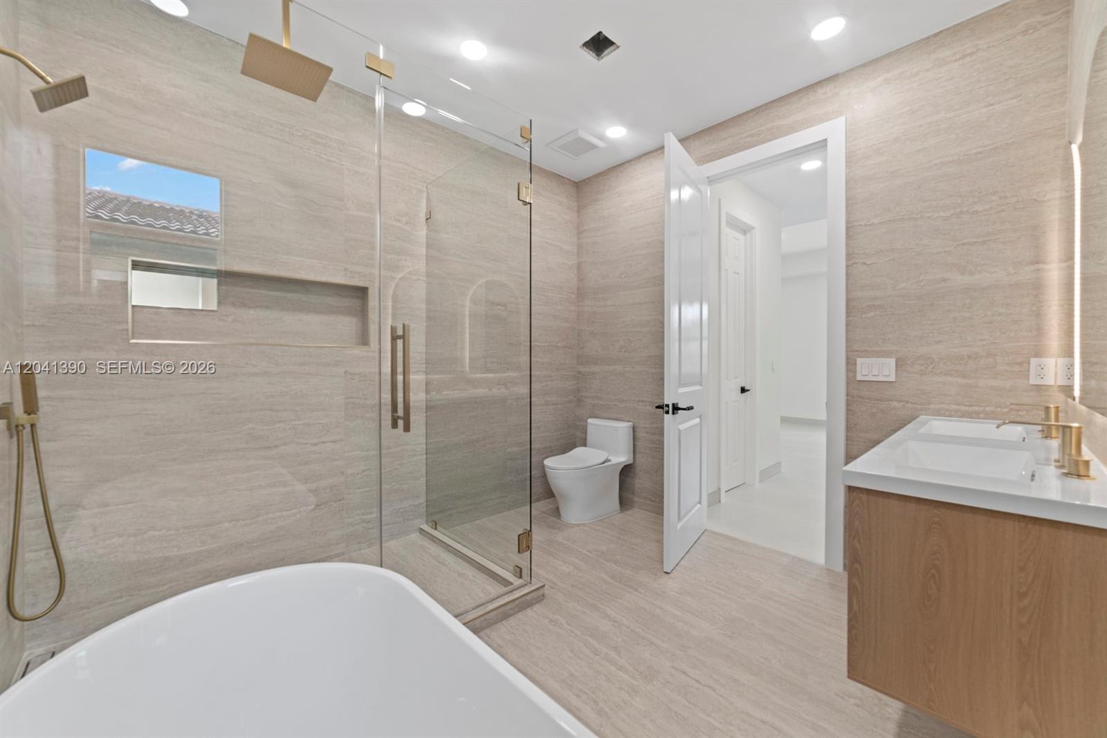 3040 Southwest 44th Court – photo 4
