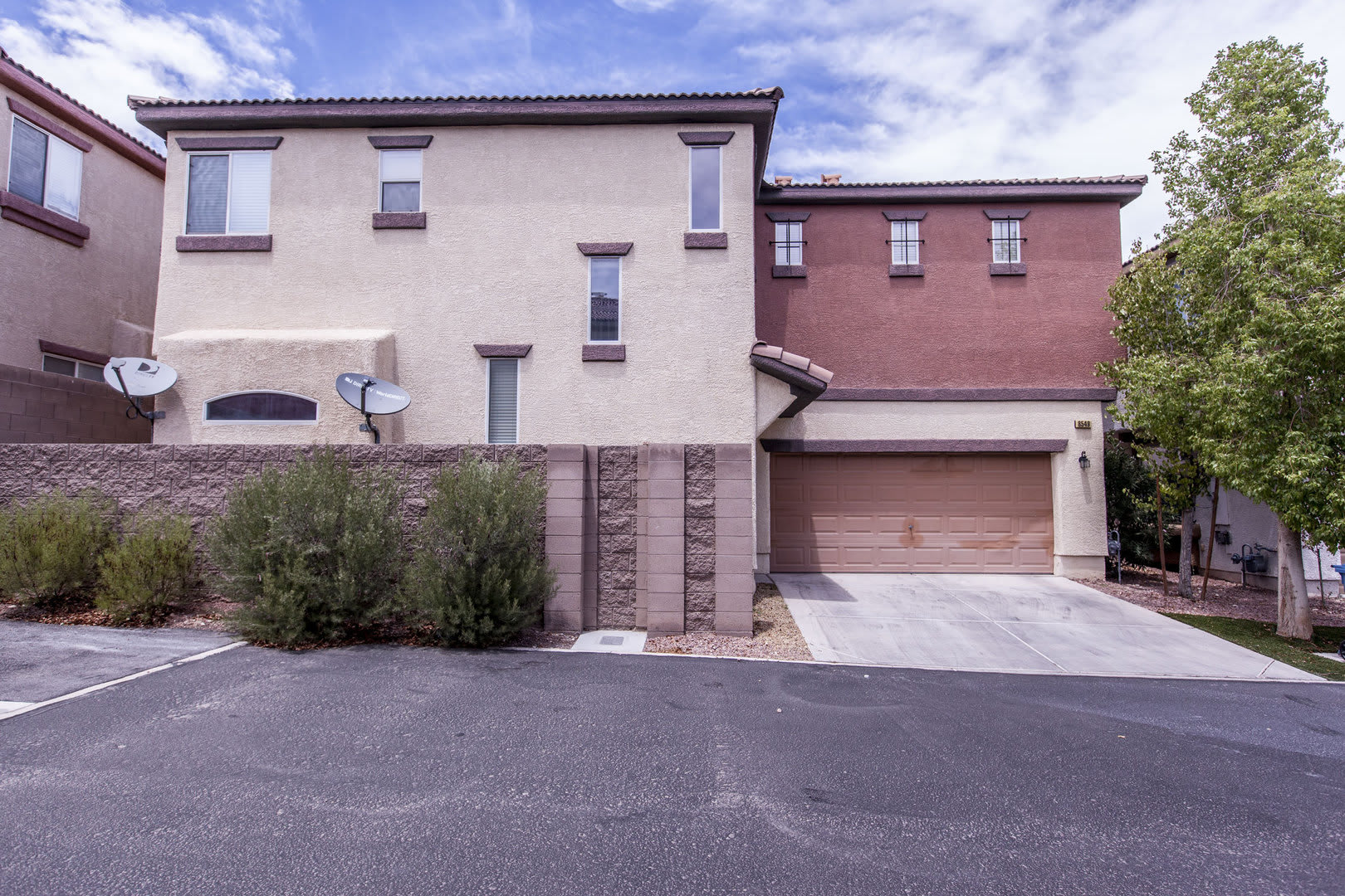 Blue Diamond & Decatur Gated community – photo 2