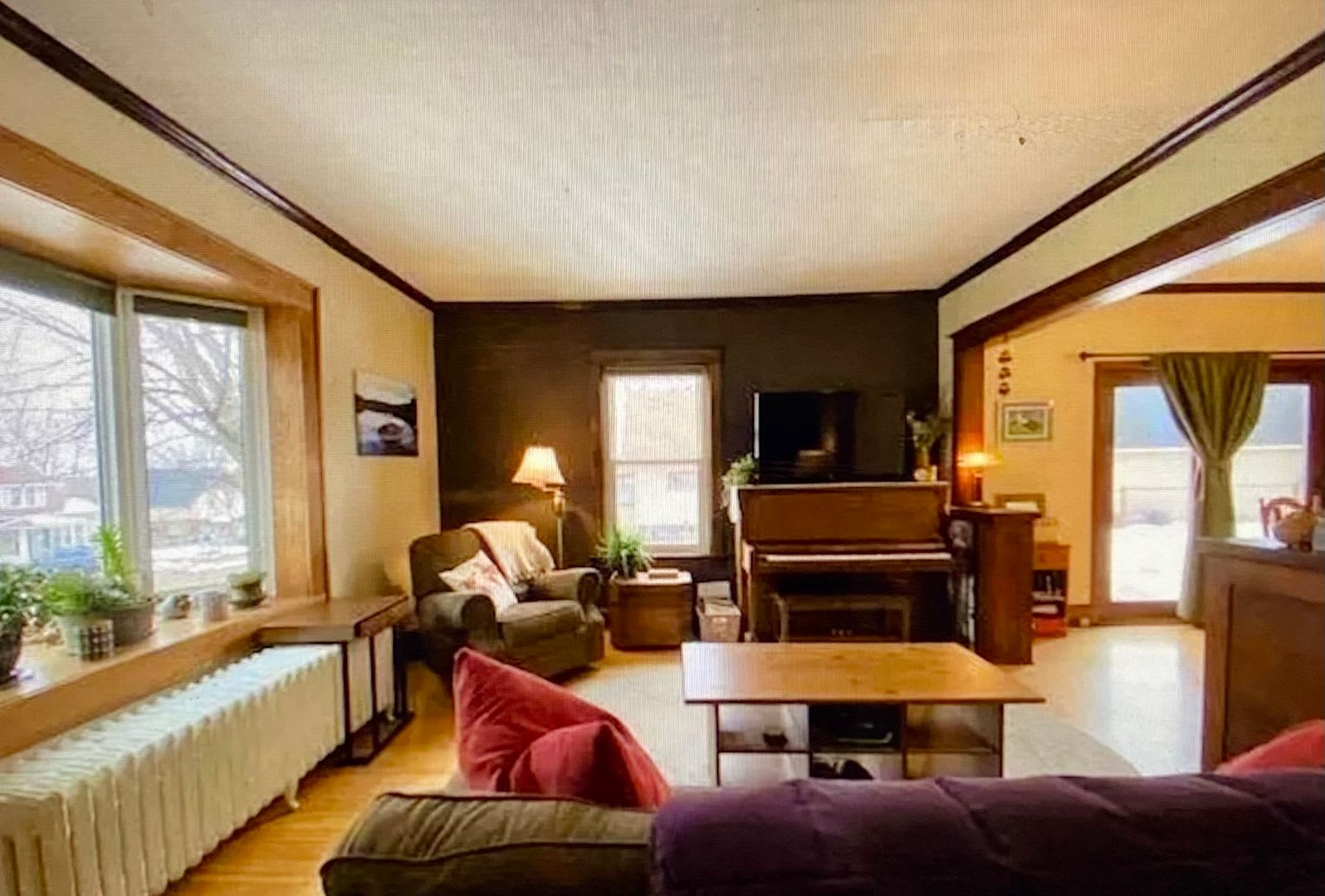 Available Now 3 Bed 1 Bath Home Don T Miss The Chance To Make This Your Home Also 250 Off First Months Rent – photo 4