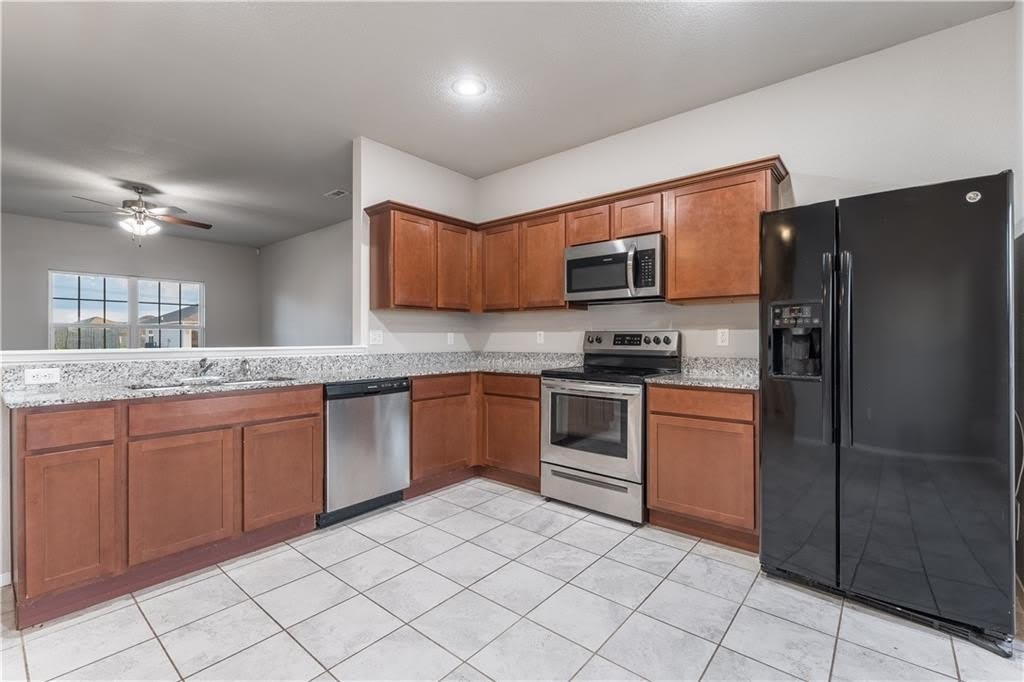 1570 Scotland Drive – photo 4
