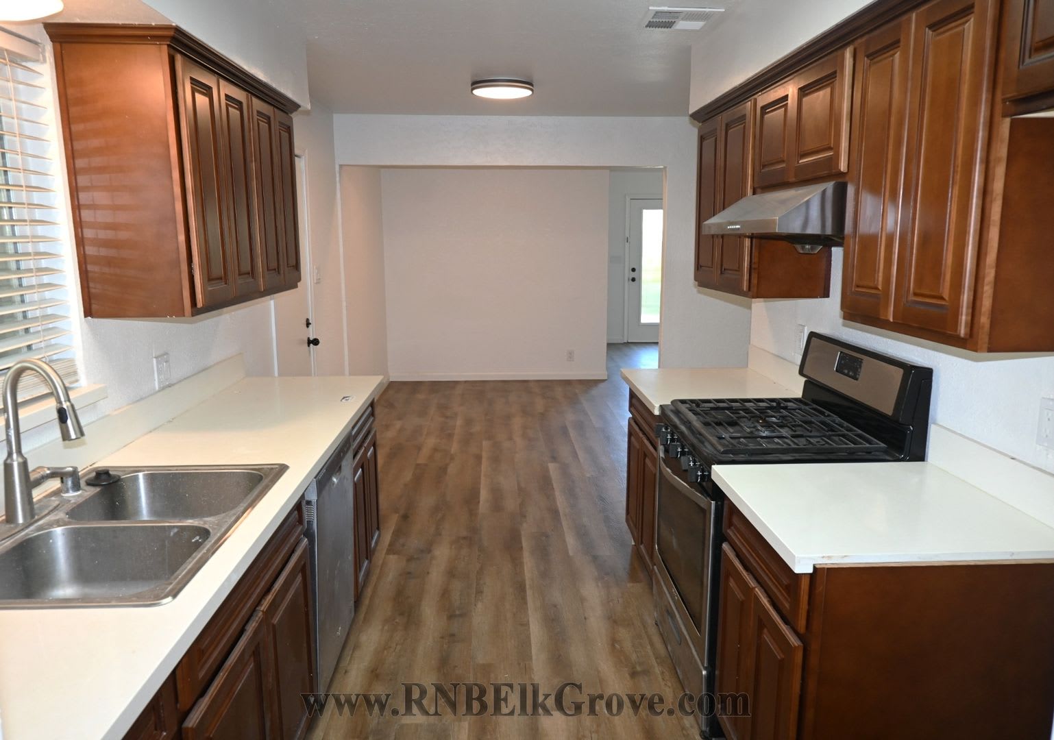 Resident Benefit Package Property – photo 4