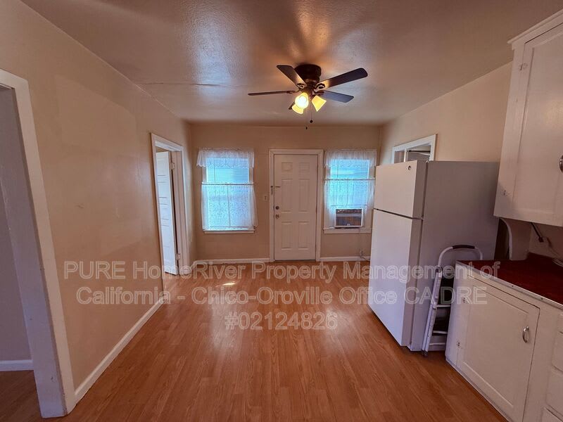 1532 Bridge St – photo 5