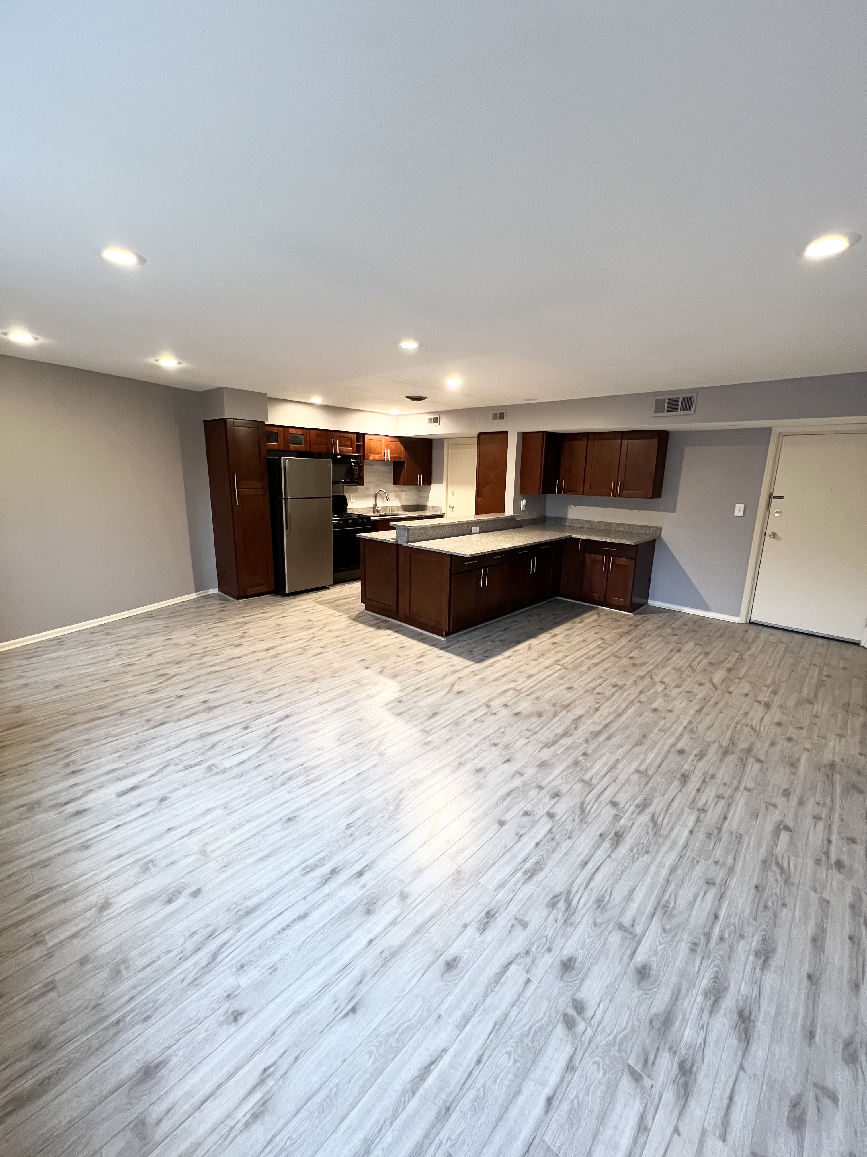 20301 Shelburne Road – photo 2