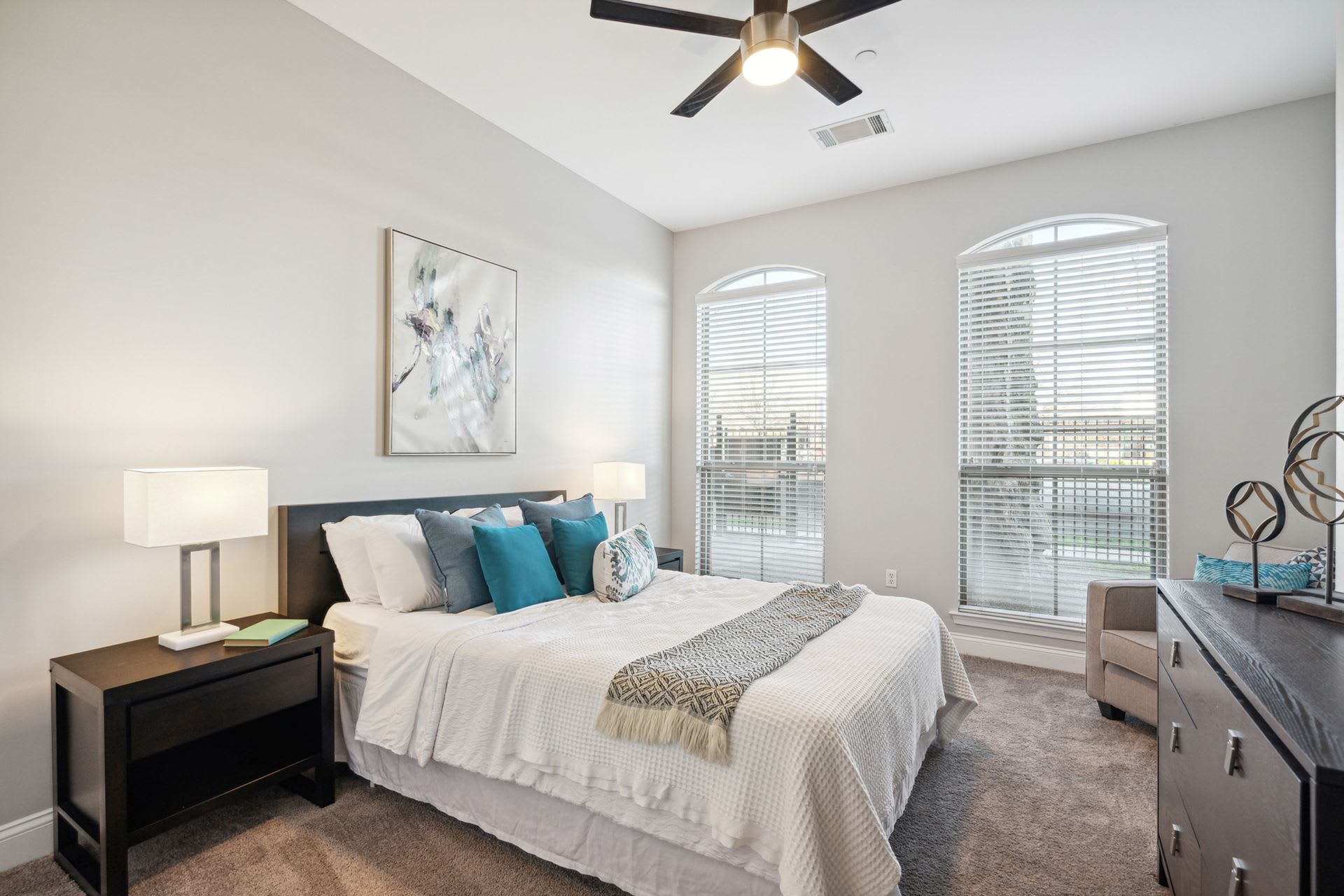 1309 W Wingohocking St – photo 2