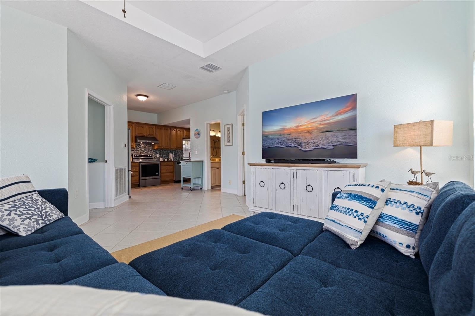 106 7TH Avenue – photo 5