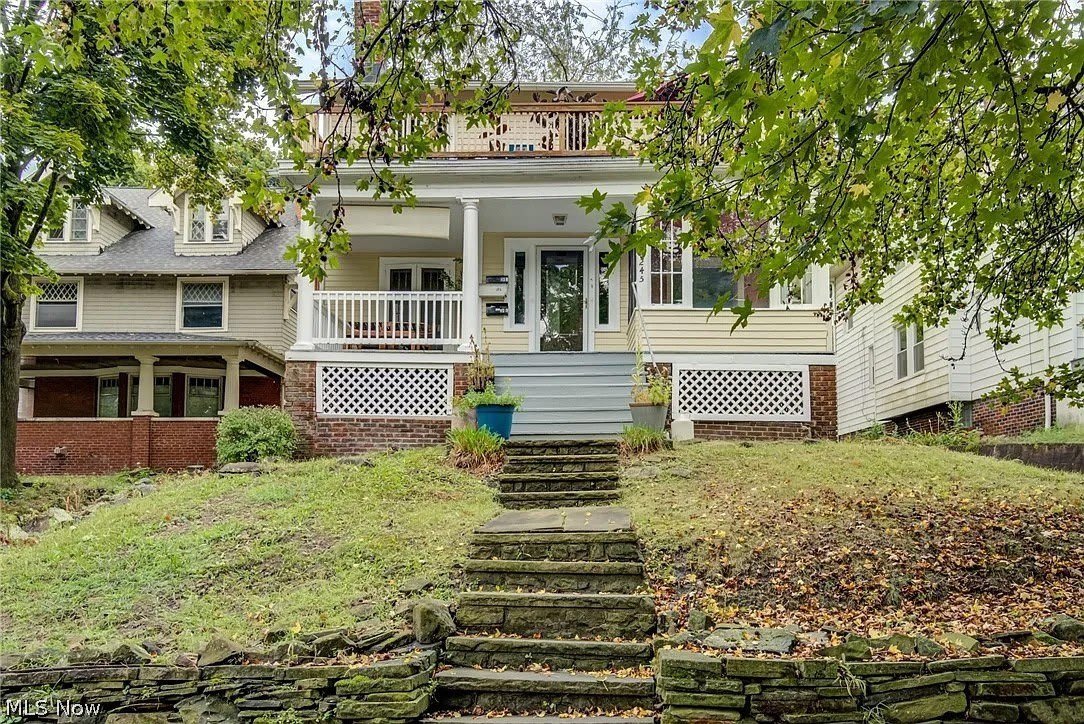 2245 Bellfield Avenue – photo 1