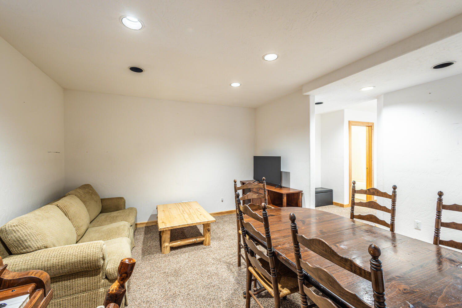 11 Hackamore Road – photo 3