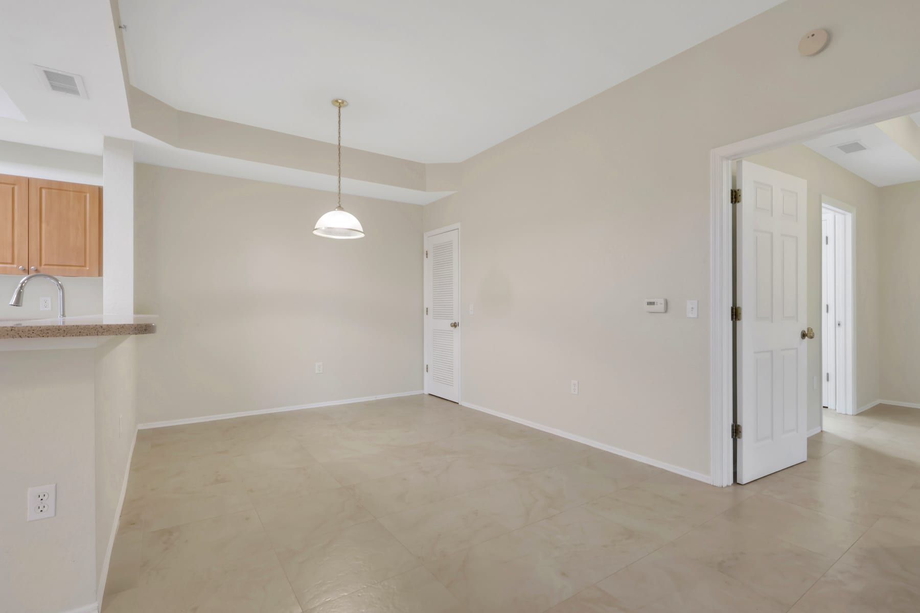 9025 Colby Dr – photo 4
