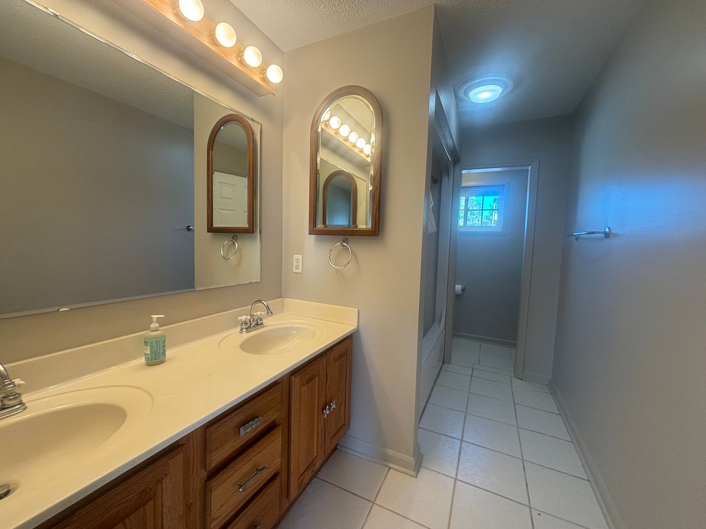 Claytor Lake 2 bedroom 1 bath apartment – photo 5
