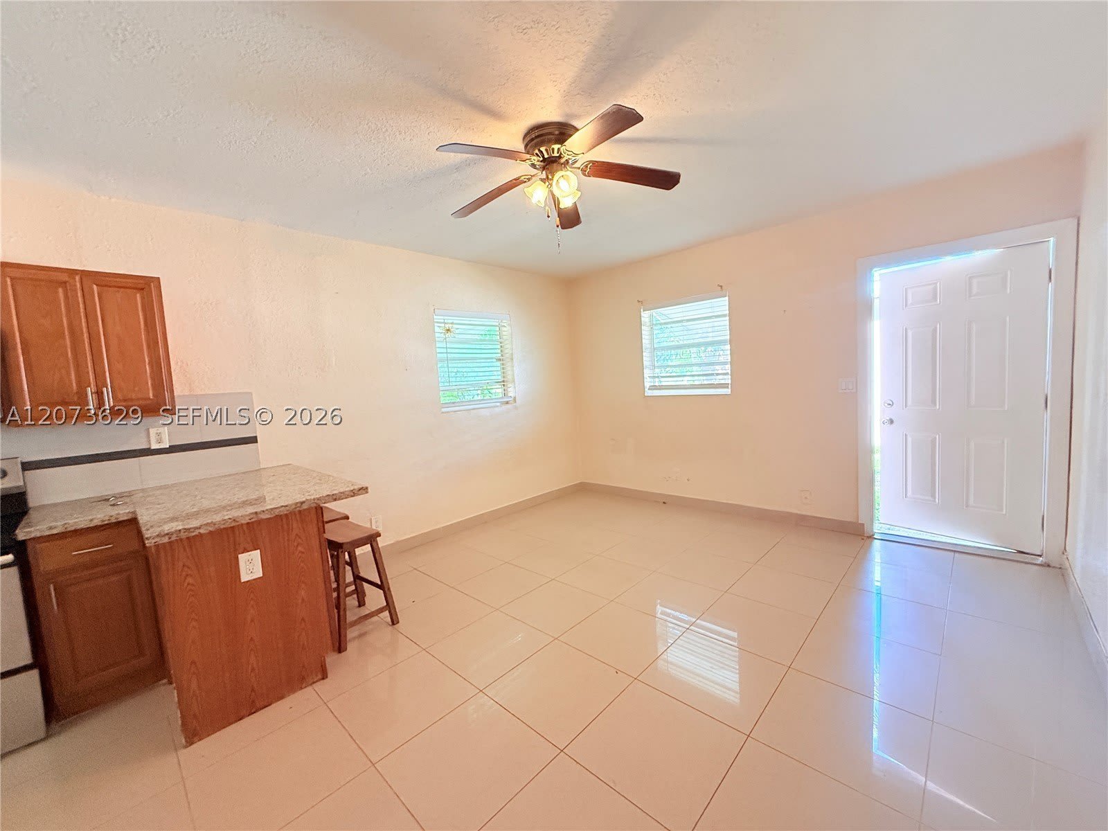 326 NE 6th St – photo 3
