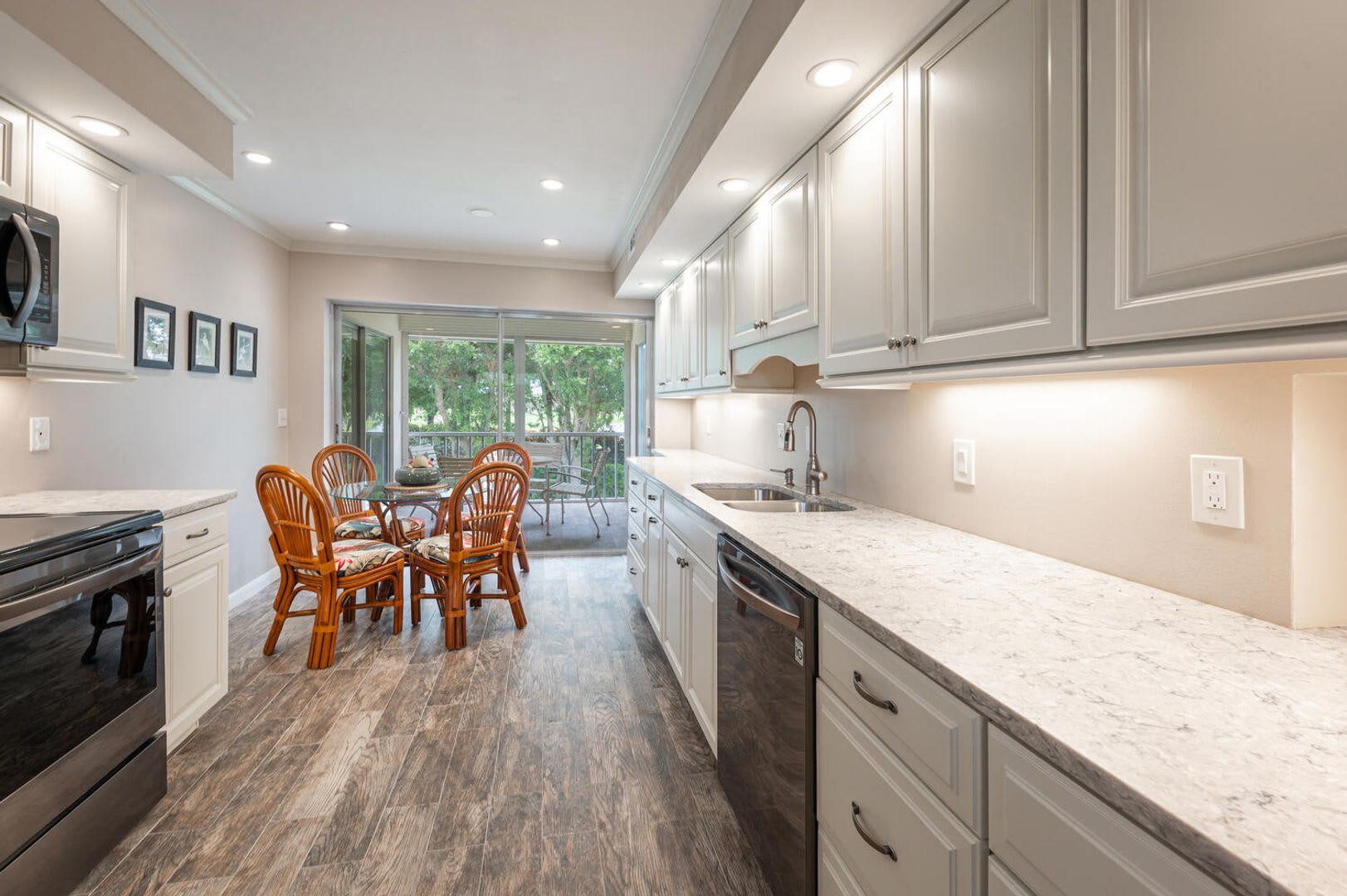 241 Palm River Blvd – photo 4