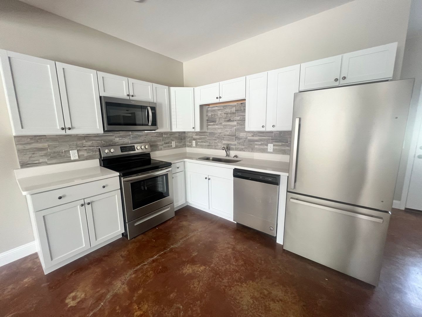 307 Broad Street – photo 5