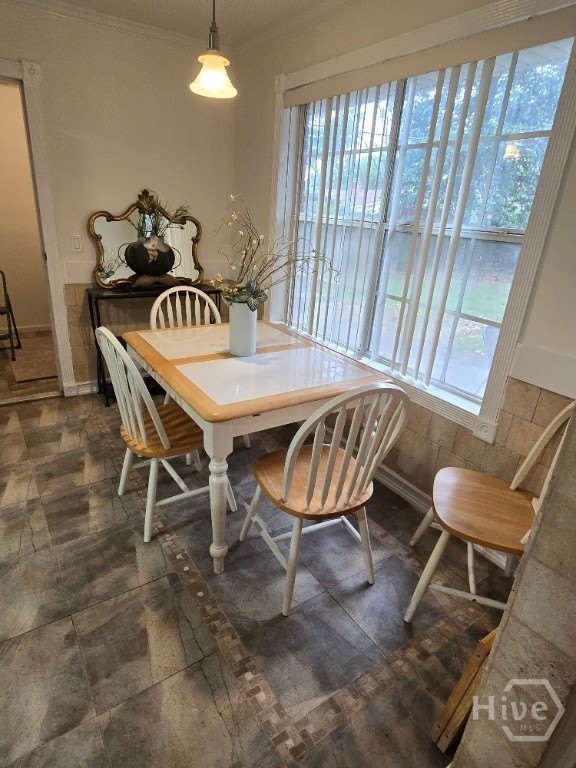 113 Wyckfield Road – photo 3