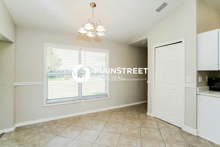 2221 Northeast 3rd Street – photo 5
