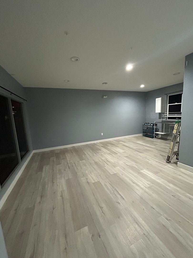 Office/Retail unit on Gaffey Available – photo 3
