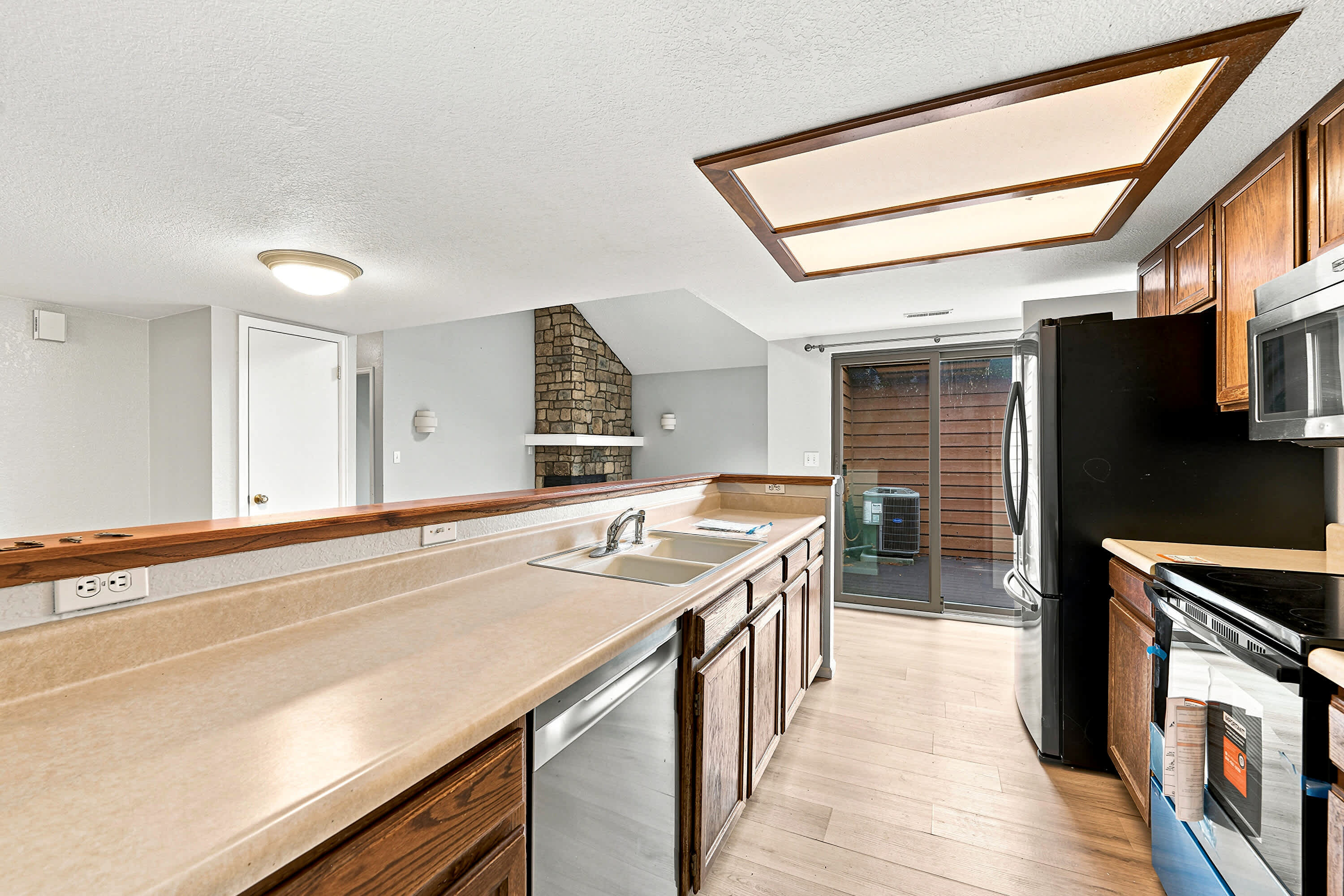 6242 Willow Ln – photo 2