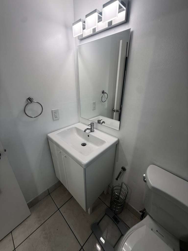3300 Southwest 9th Terrace – photo 5
