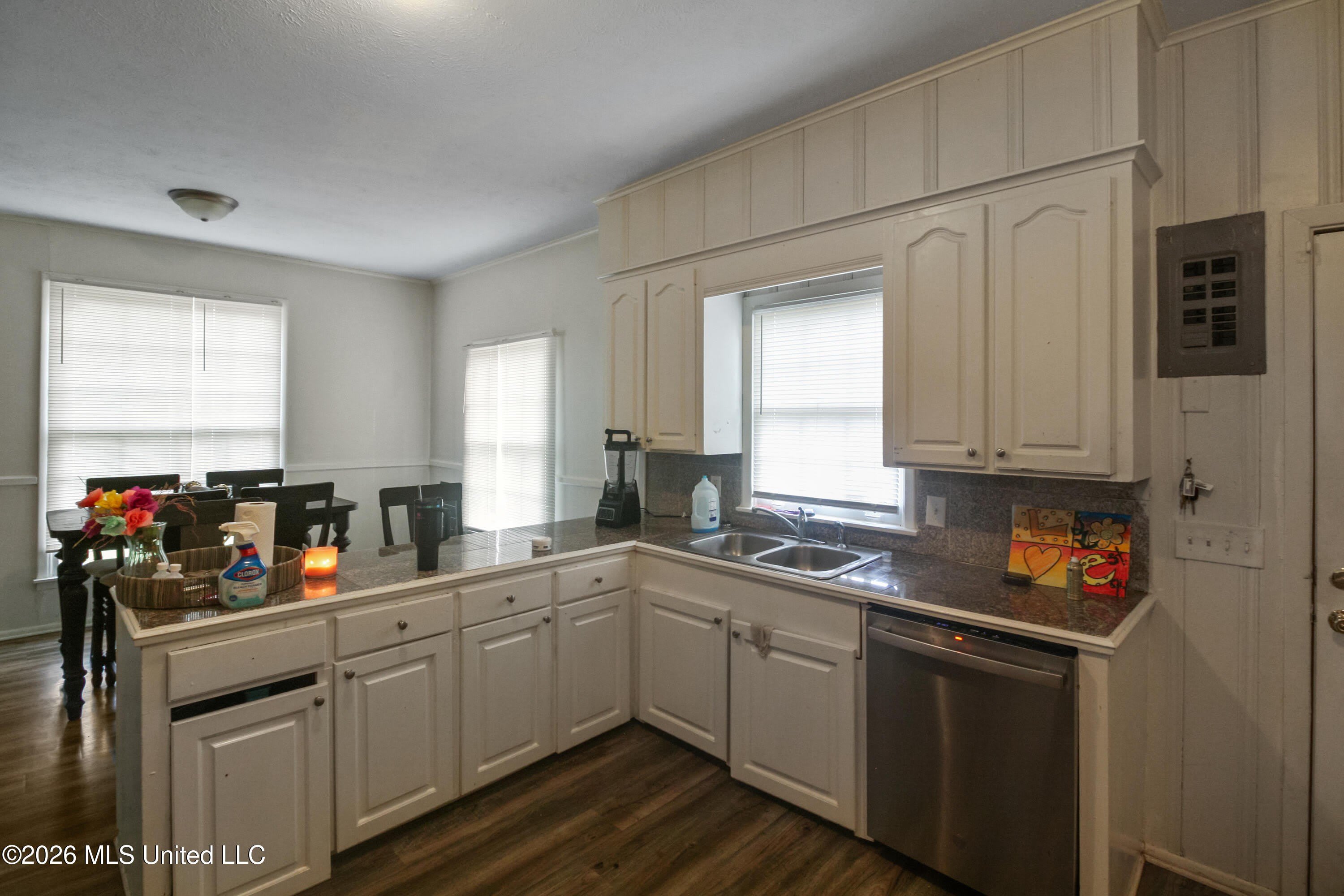 408 Northside Circle – photo 4