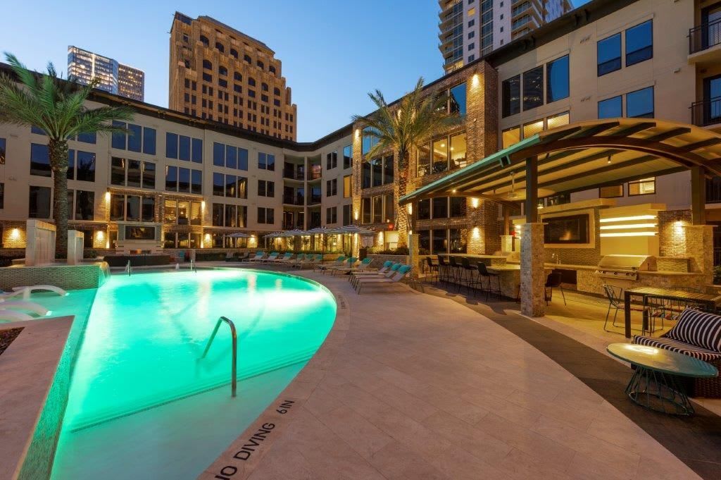 1414 Texas Downtown – photo 3