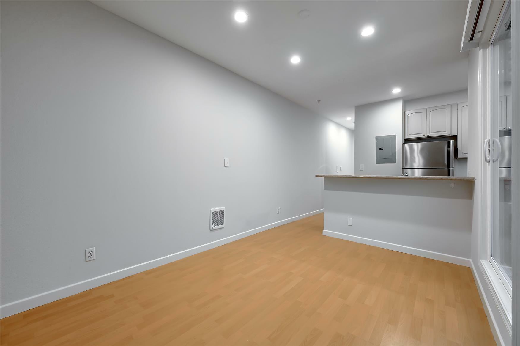 481 Clementina Street – photo 2