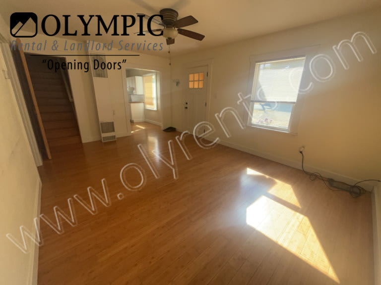 502 Sawyer St SE – photo 4