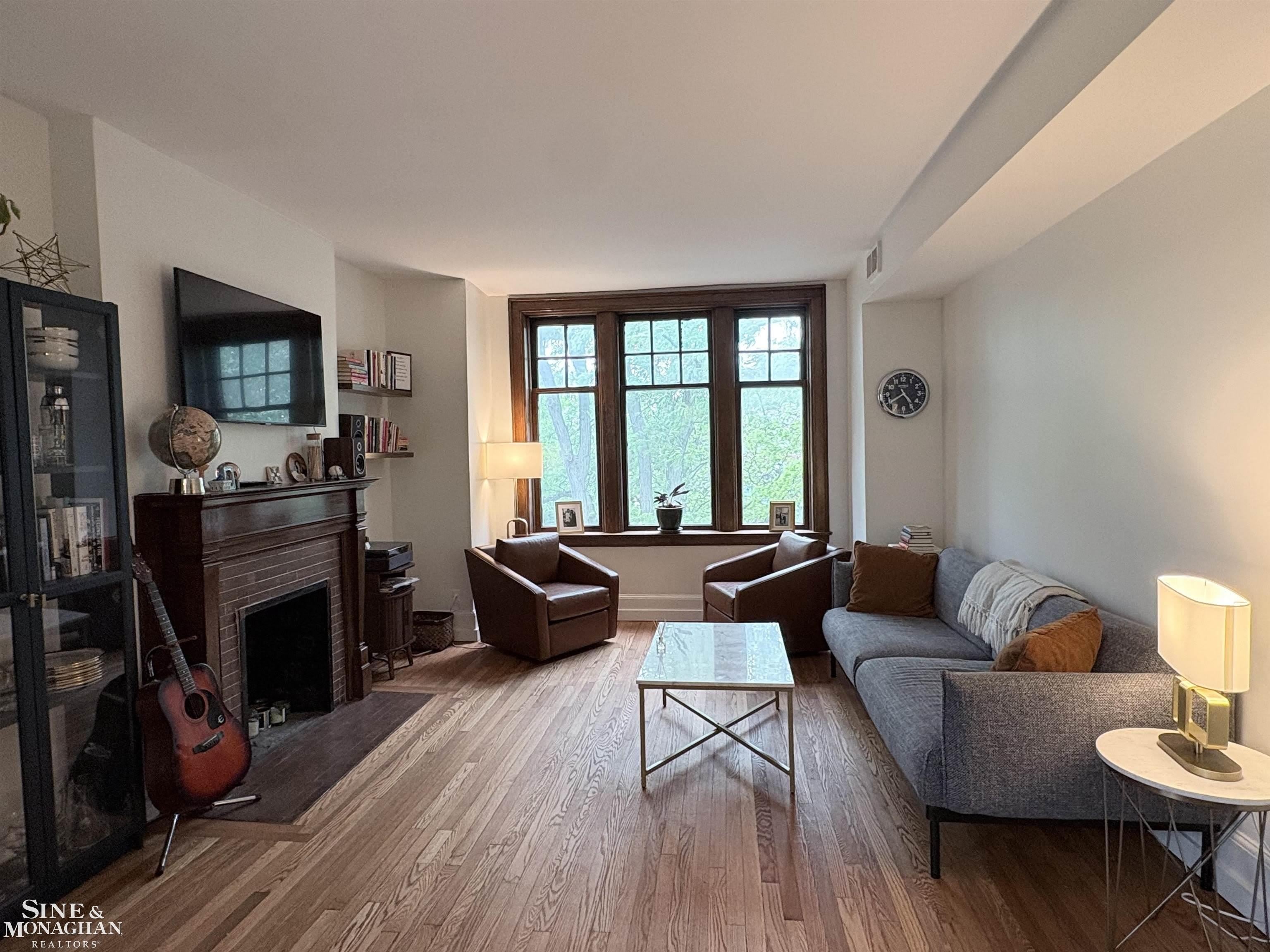 659 W Canfield Street – photo 5