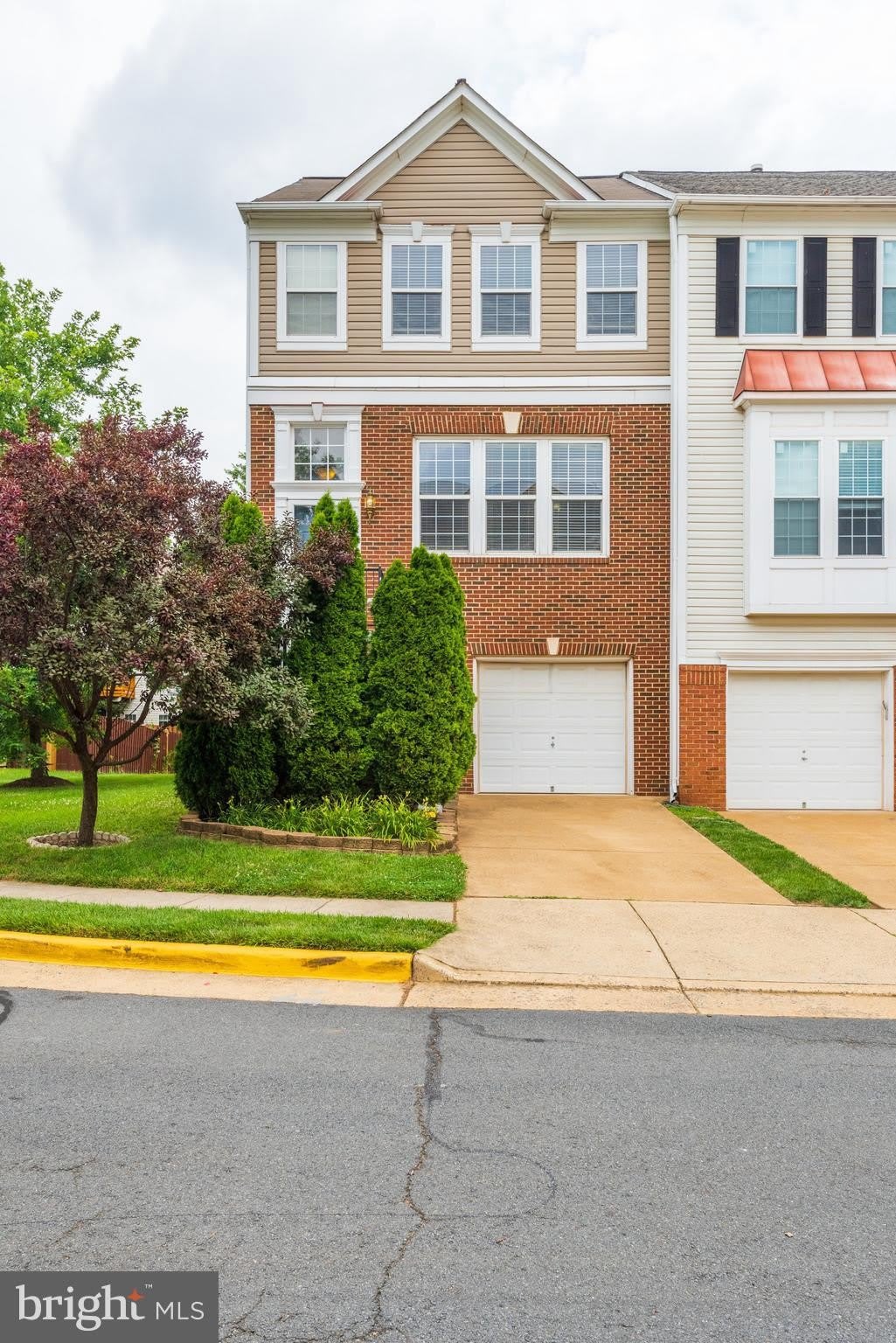 43794 VIRGINIA MANOR Terrace – photo 2