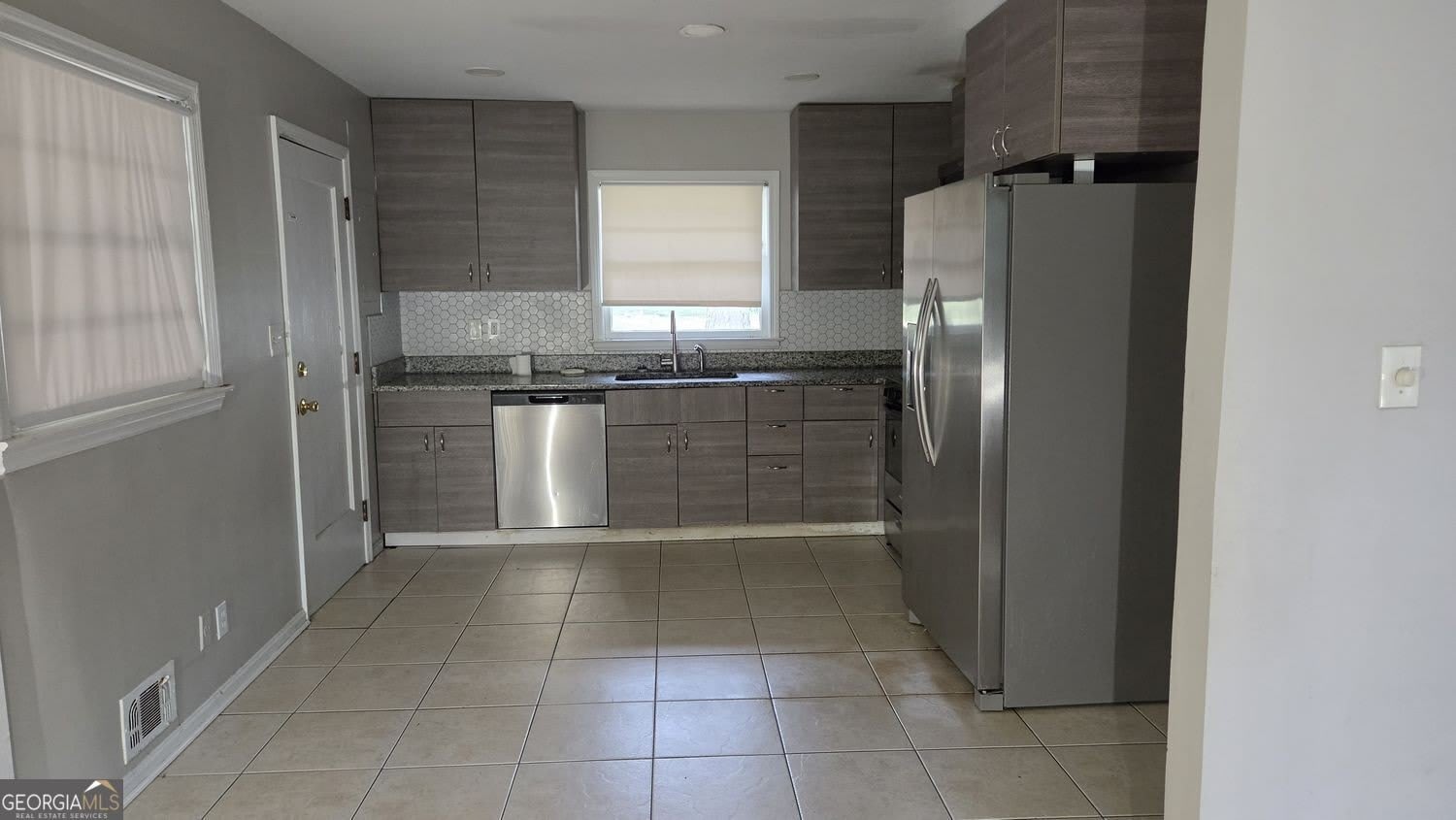 136 Hillsdale Drive SE – photo 2