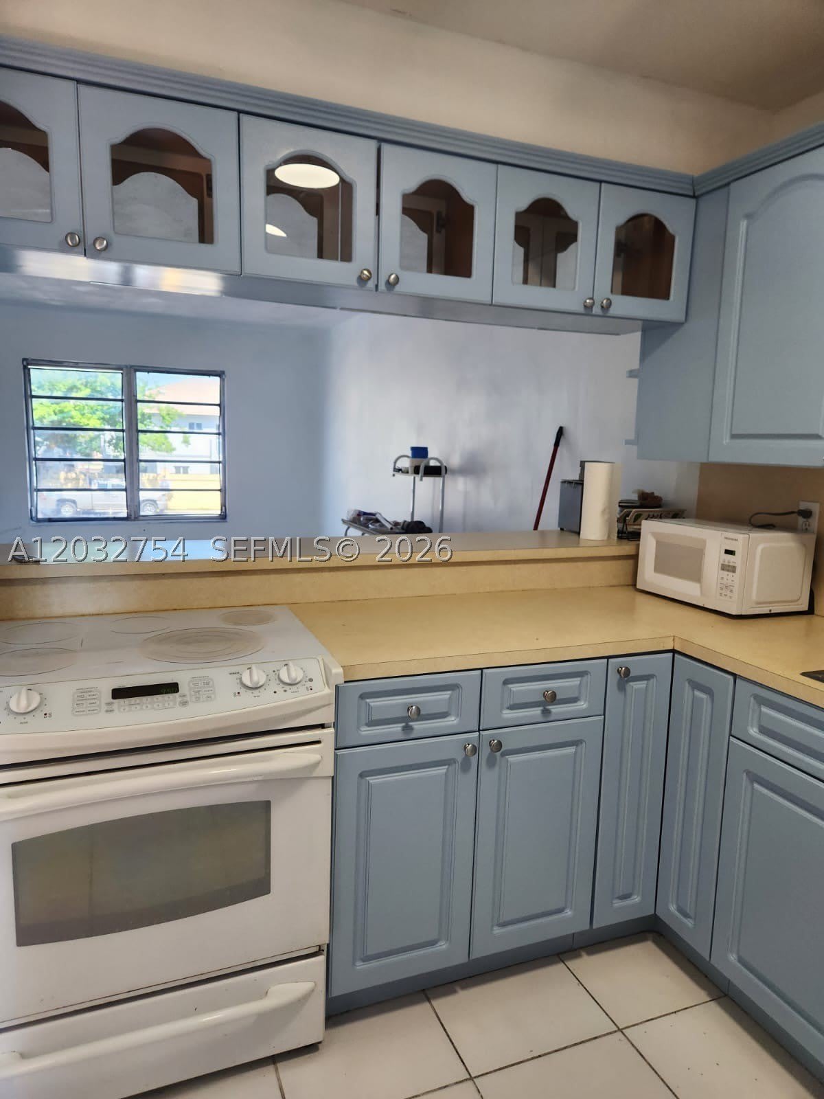 160 Royal Palm Rd – photo 1