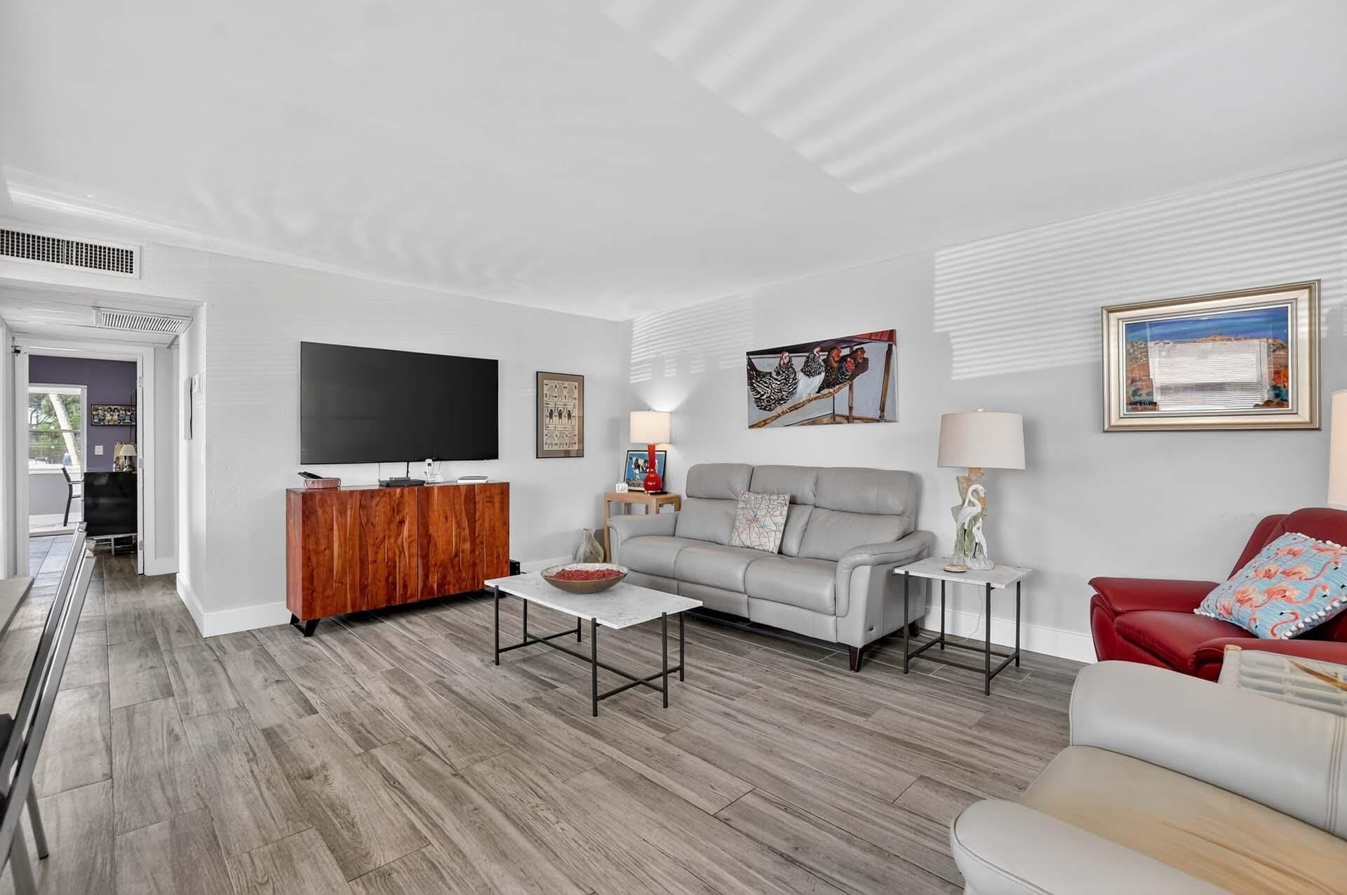 360 Flanders Drive – photo 4