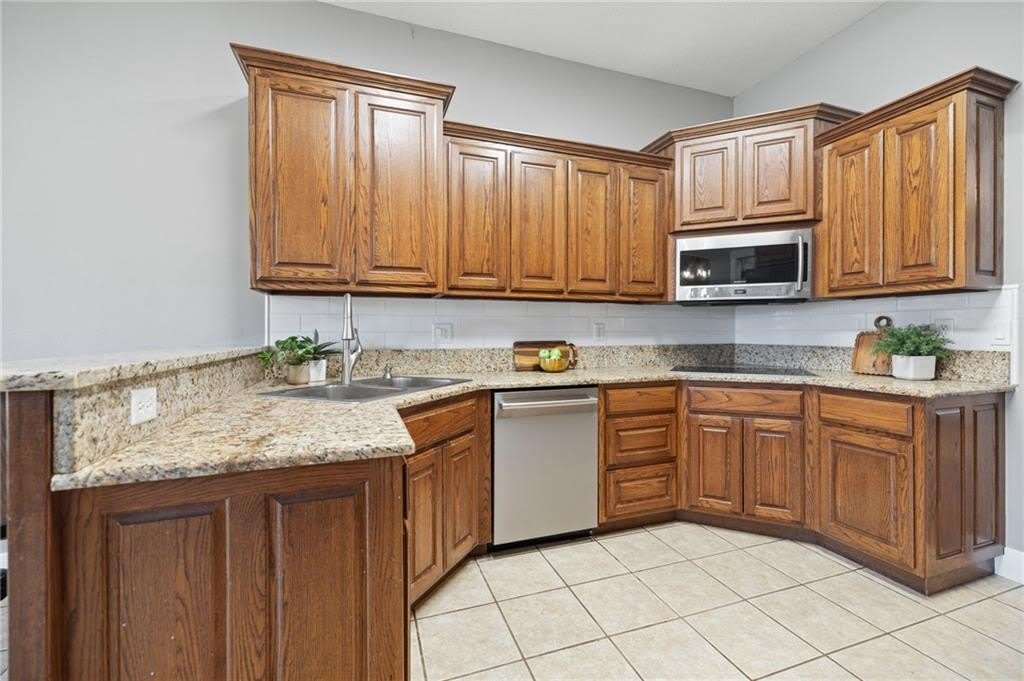 1406 Latisha Lane – photo 5