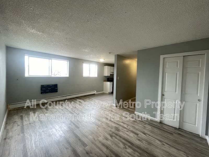 1676 Hanover St – photo 2