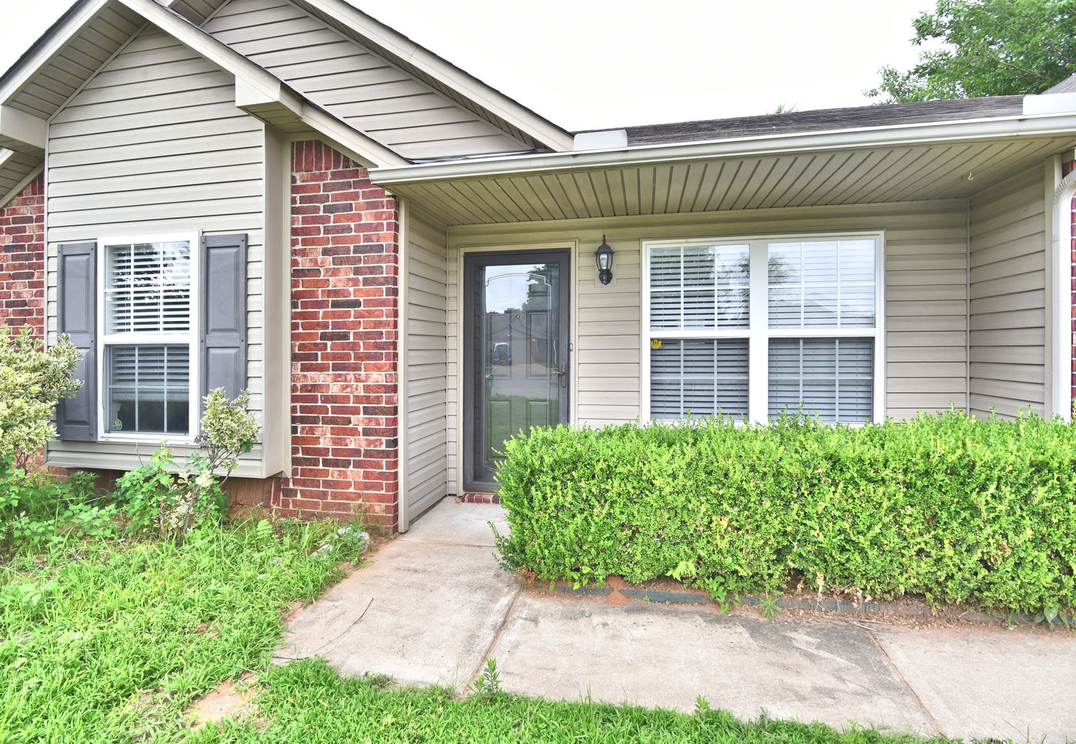 Adorable and move-in ready! – photo 3