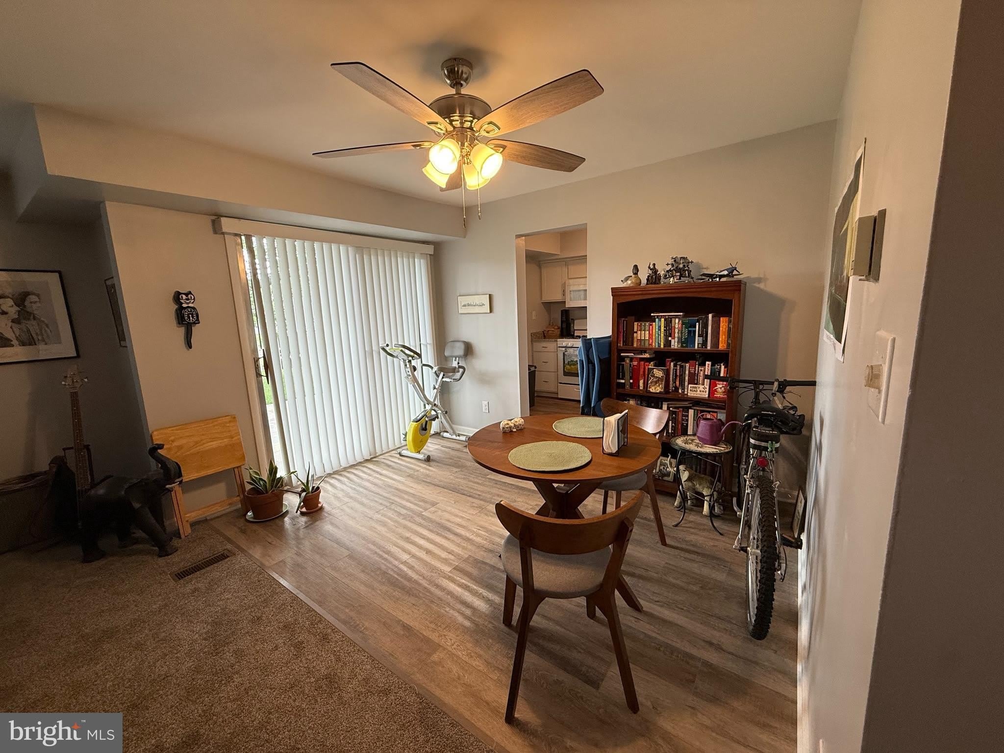 363 Homeland Southway – photo 3