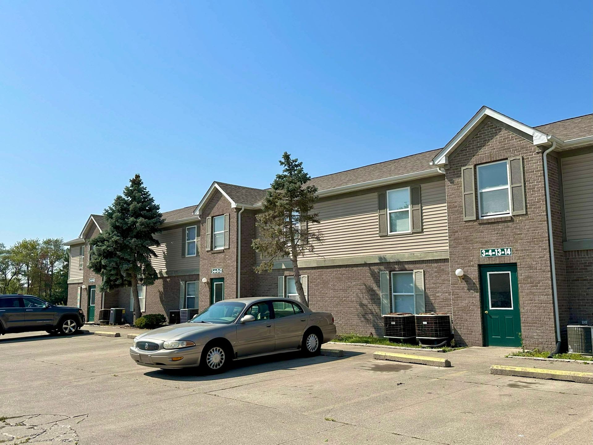 10 Emerald Pines – photo 2