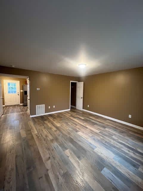 1052 Merrick Dr – photo 2